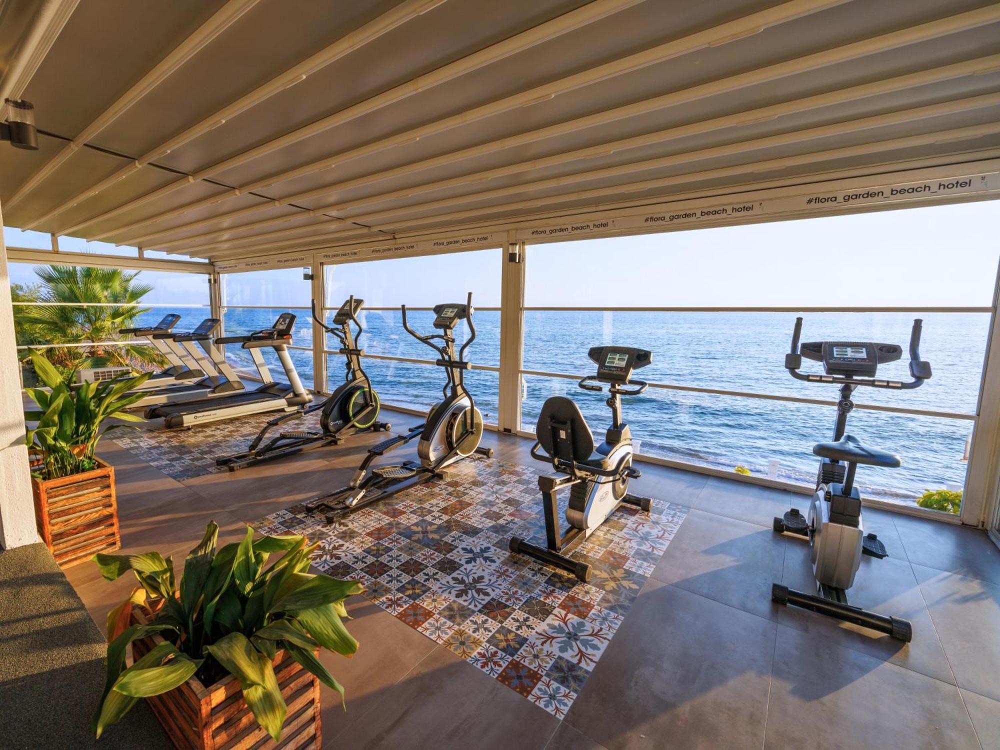 Flora Garden Beach Hotel - Adults Only 16 Plus - Couples Concept Kızılot Esterno foto